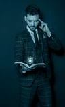 Mentalist with a book